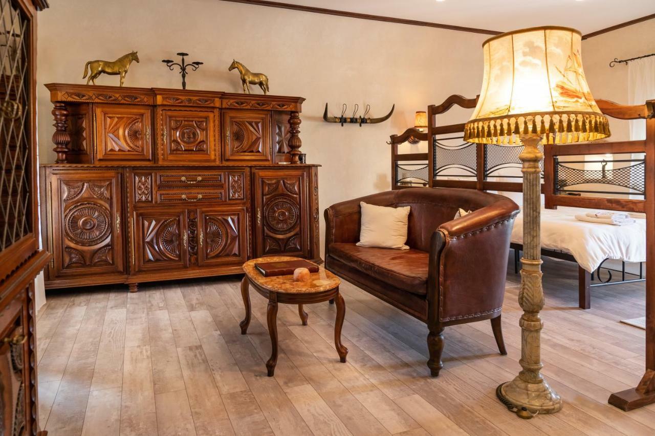 Historic Apartment In The Heart Of The City Veliko Tŭrnovo Eksteriør bilde