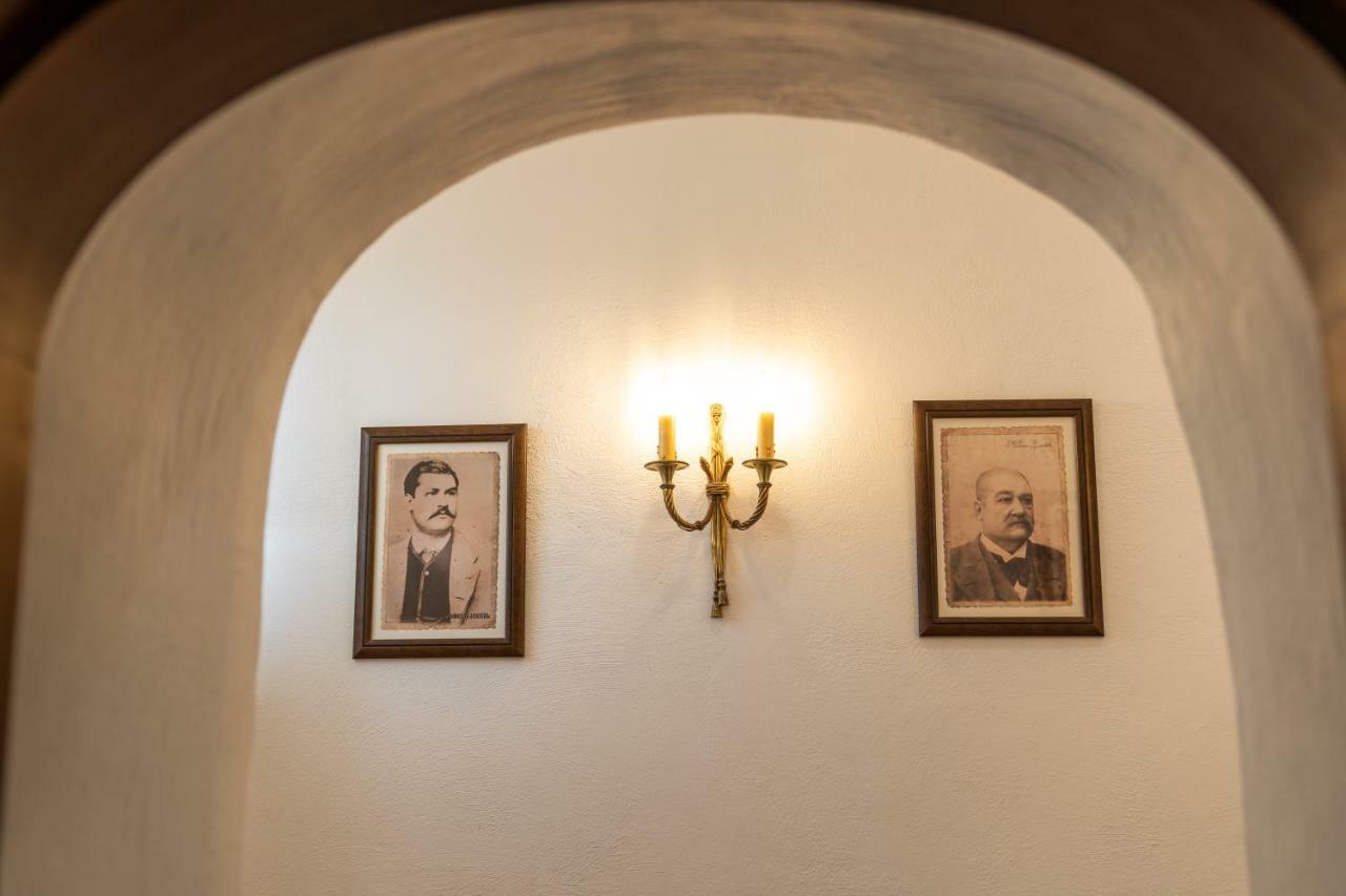 Historic Apartment In The Heart Of The City Veliko Tŭrnovo Eksteriør bilde
