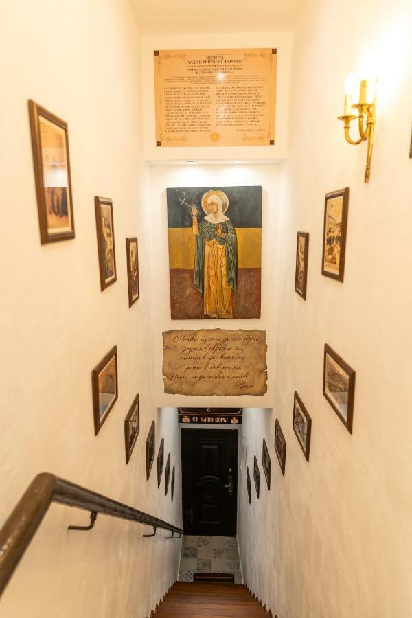 Historic Apartment In The Heart Of The City Veliko Tŭrnovo Eksteriør bilde